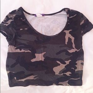 Camo print cropped top